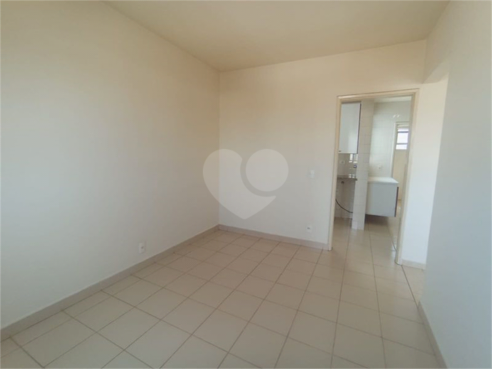 Foto REO1116945