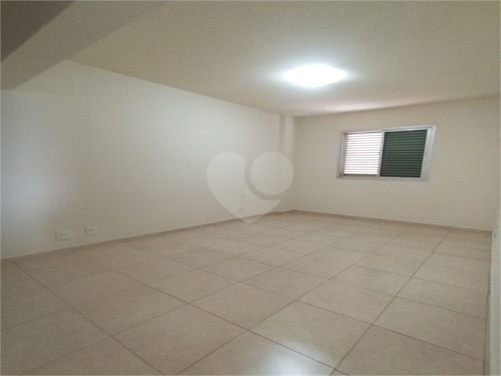 Foto REO1116945