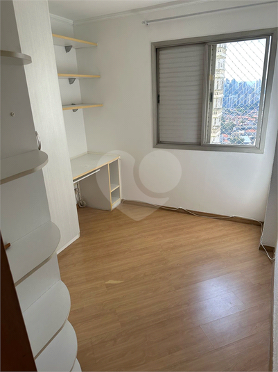 Foto REO1116948
