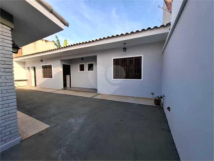 Foto REO1116956