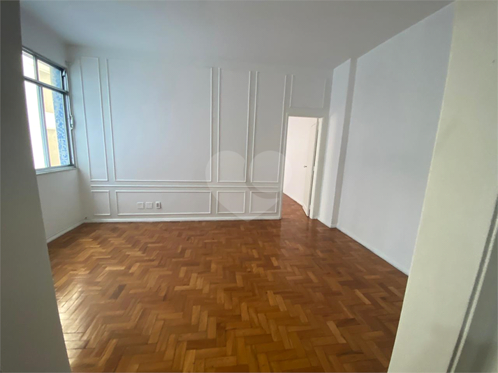 Foto REO1116957