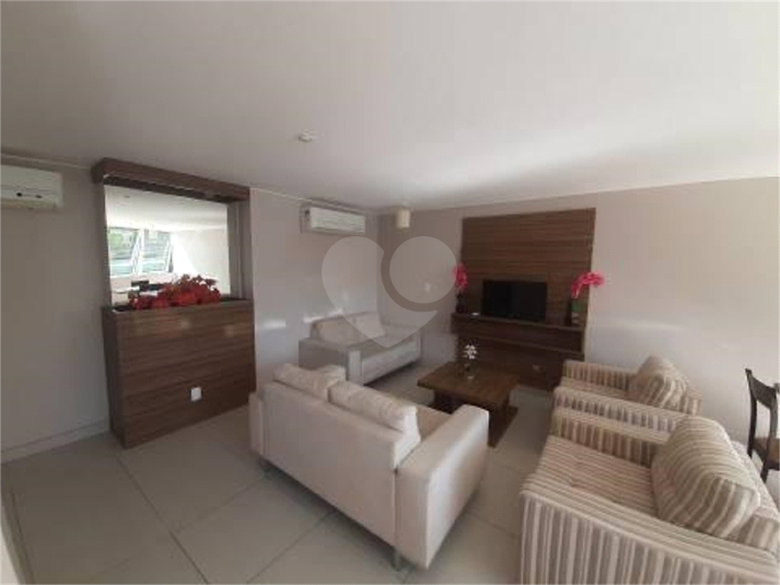 Foto REO1116960