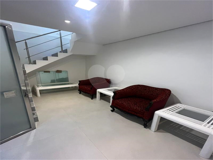Foto REO1116967