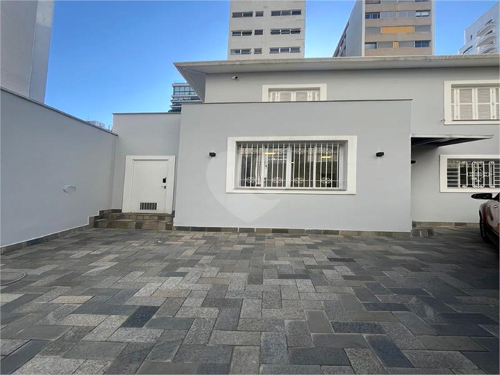 Foto REO1116967