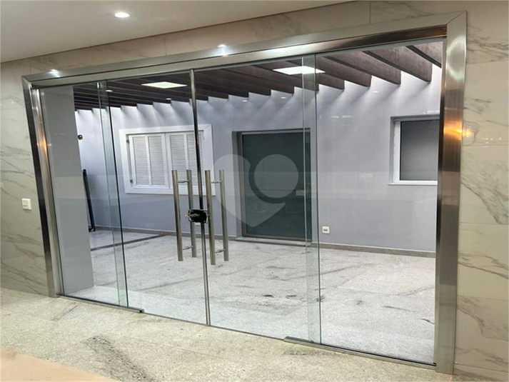 Foto REO1116967