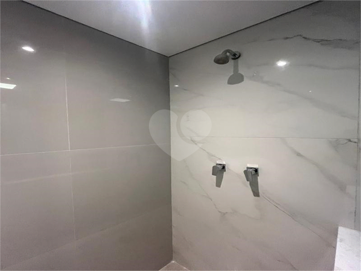 Foto REO1116967