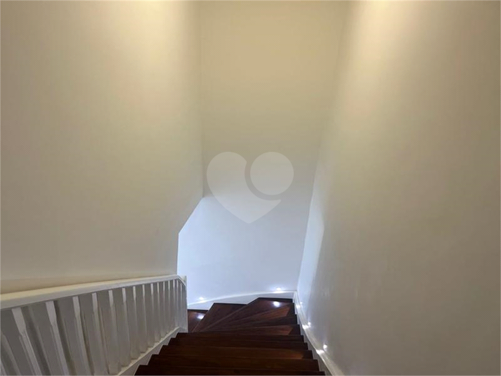 Foto REO1116967