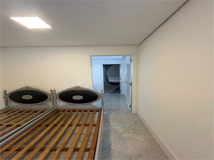Foto REO1116967