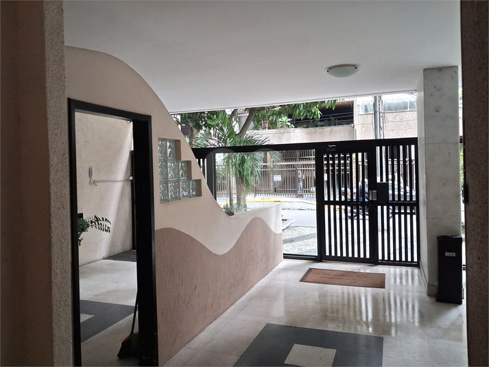 Foto REO1116977