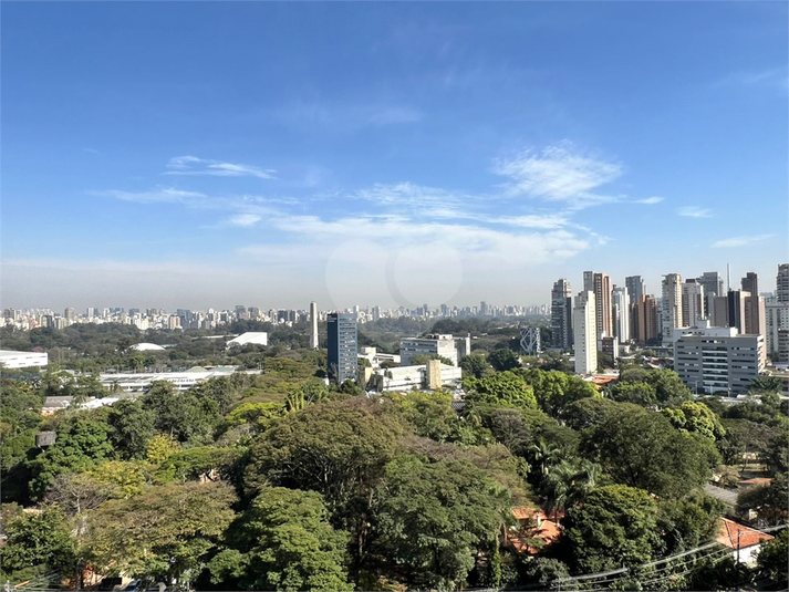 Foto REO1116978