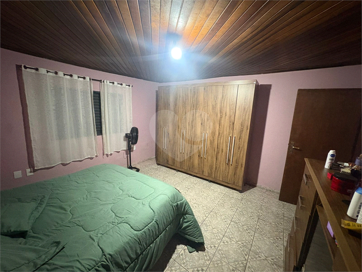 Foto REO1117013