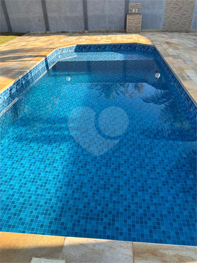 Foto REO1117038