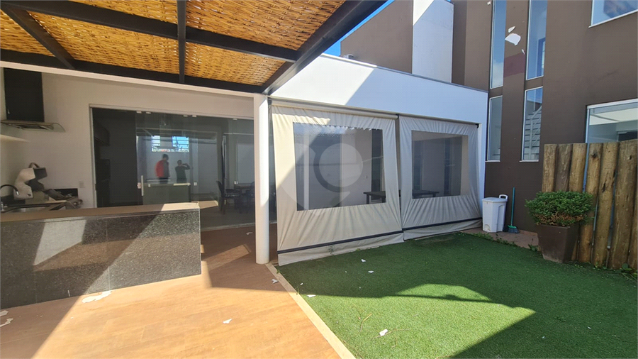 Foto REO1117054