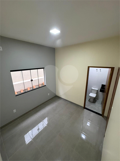 Foto REO1117063