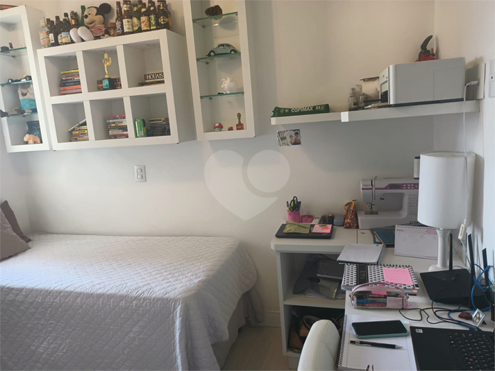 Foto REO1117114