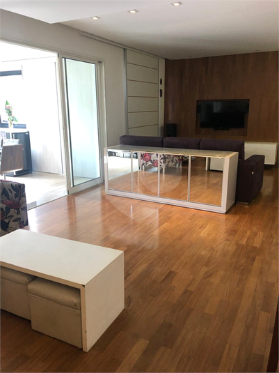 Foto REO1117164