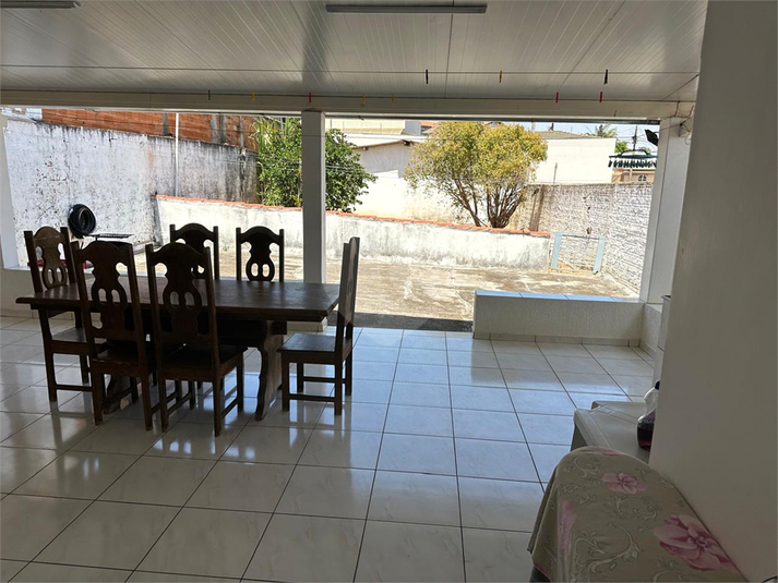 Foto REO1117167
