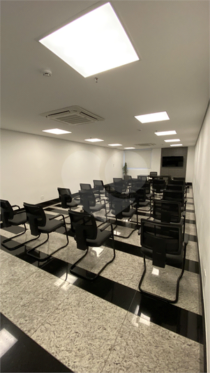 Espaço para reuniões e eventos.