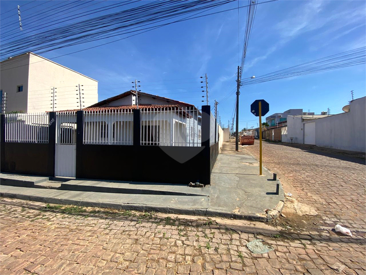 Foto REO1117207