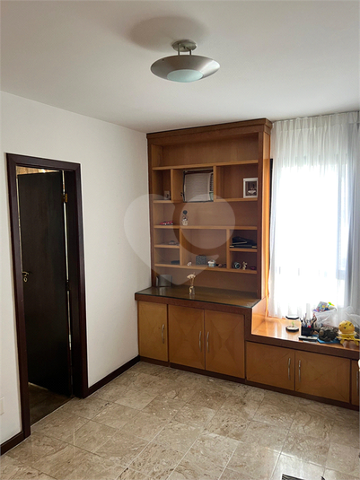 Foto REO1117229
