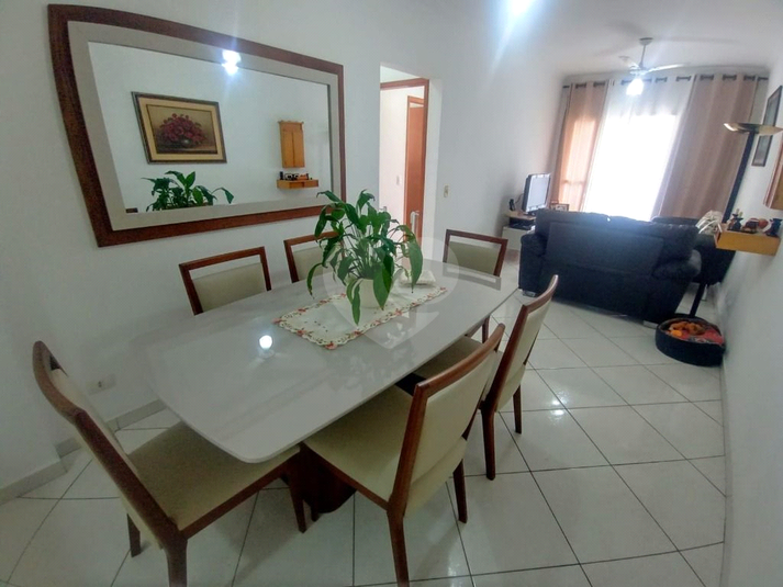 Foto REO1117235
