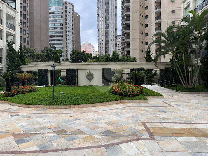 Foto REO1117243