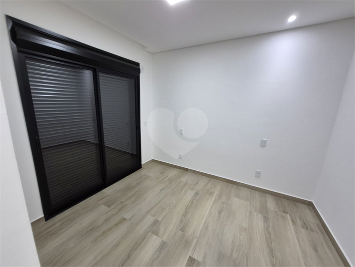 Foto REO1117251