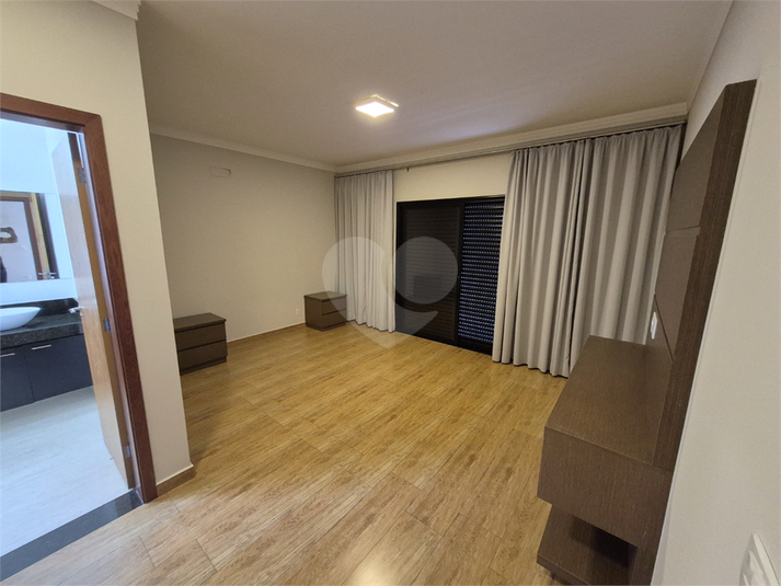 Foto REO1117254