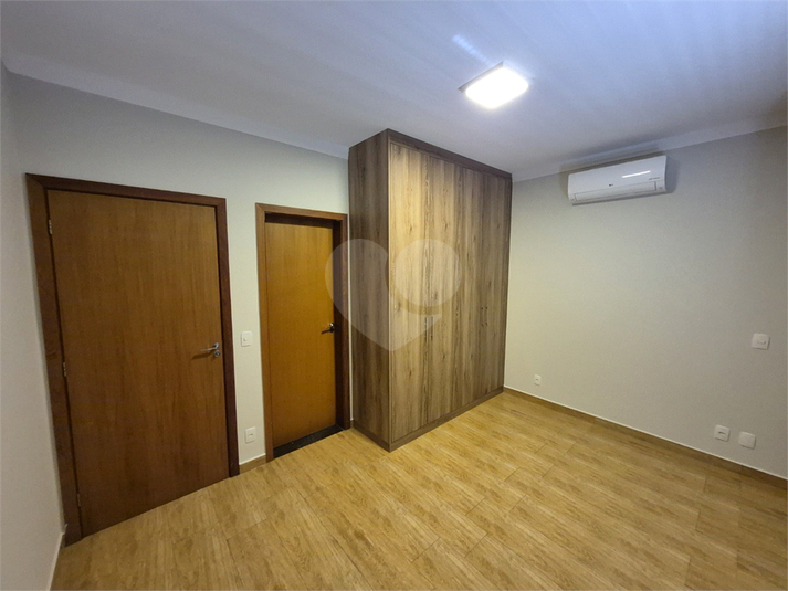 Foto REO1117254