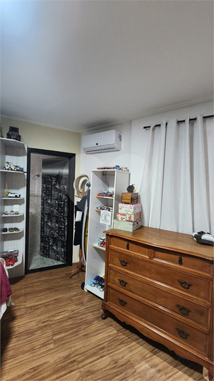 Foto REO1117300