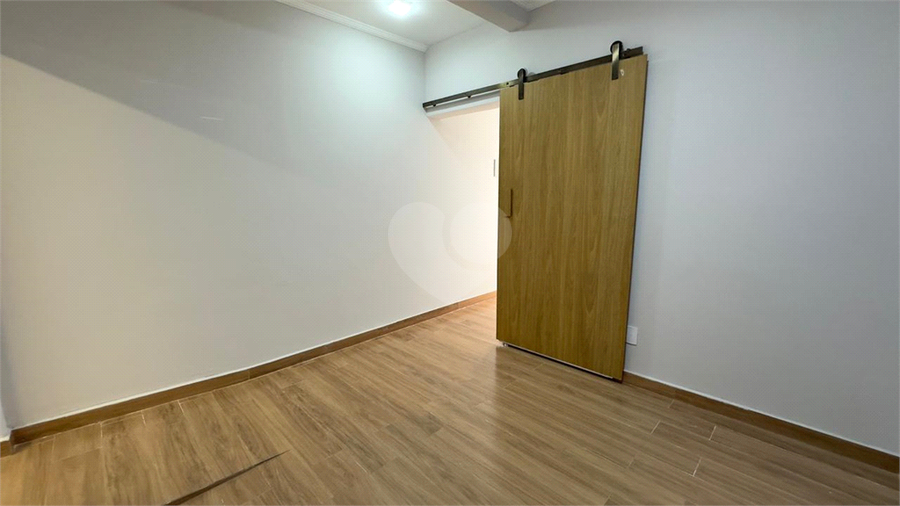 Foto REO1117316