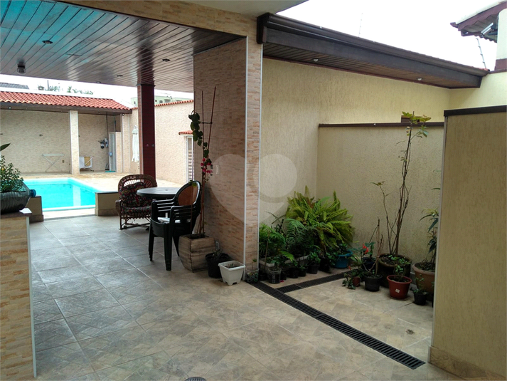 Foto REO1117351