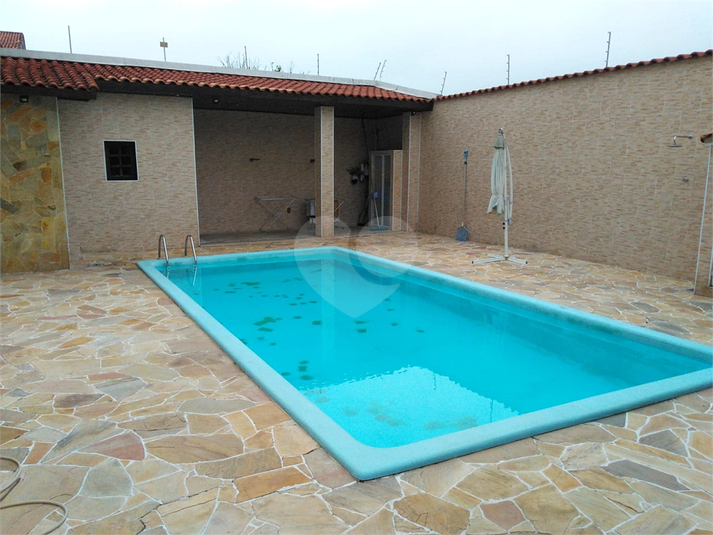 Foto REO1117351