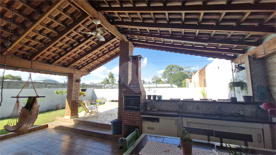Foto REO1117352