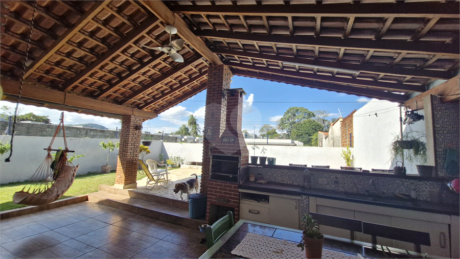 Foto REO1117352