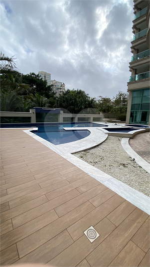 Foto REO1117353