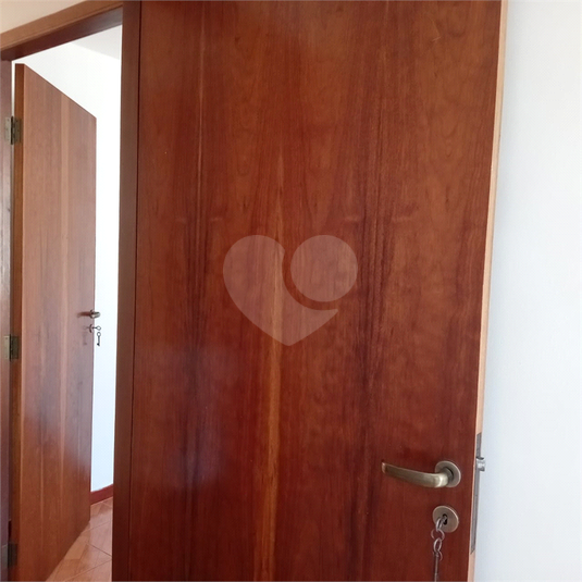 Foto REO1117356