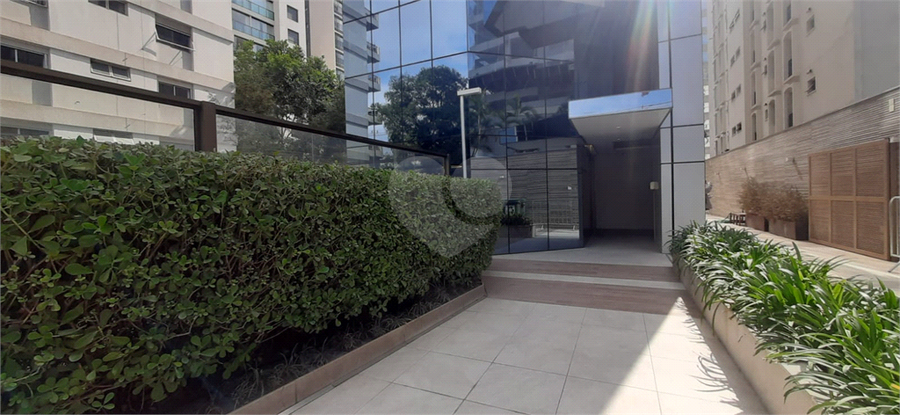 Foto REO1117357