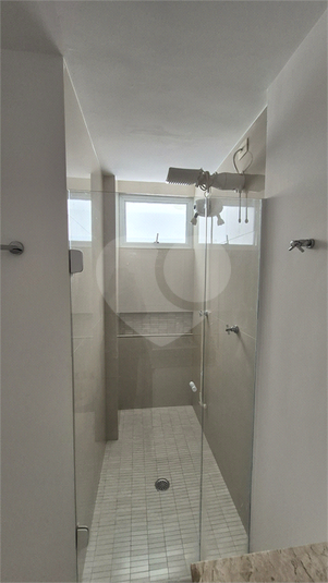 Foto REO1117361
