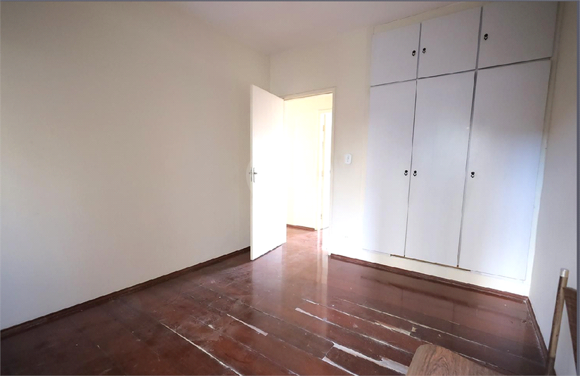 Foto REO1117385