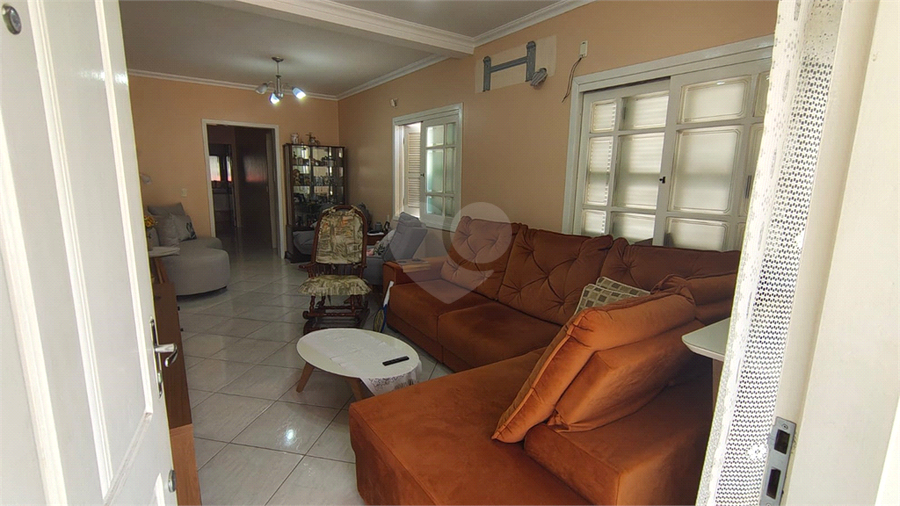 Foto REO1117393