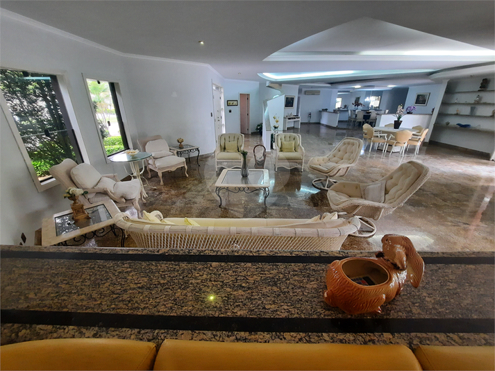 Foto REO1117394