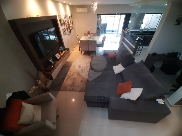 Foto REO1117407