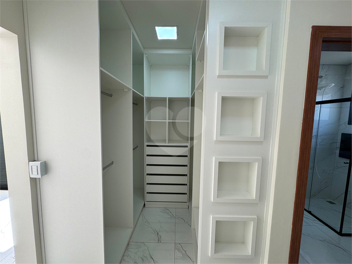 Foto REO1117441