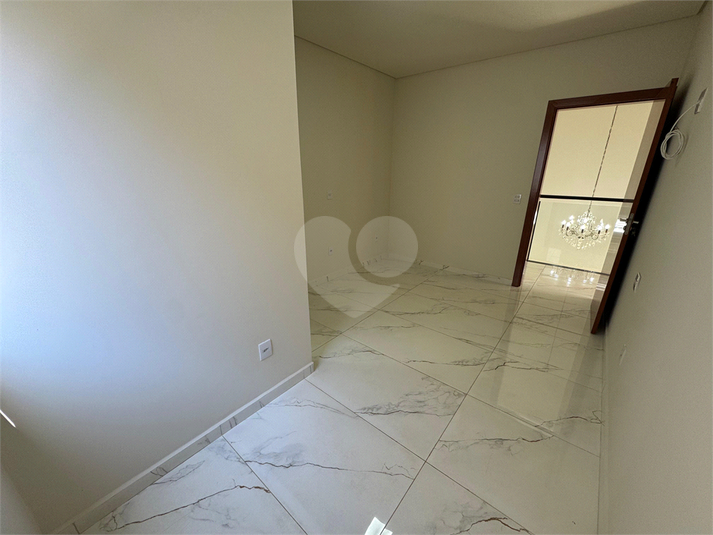 Foto REO1117441