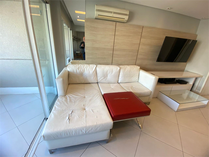 Foto REO1117467