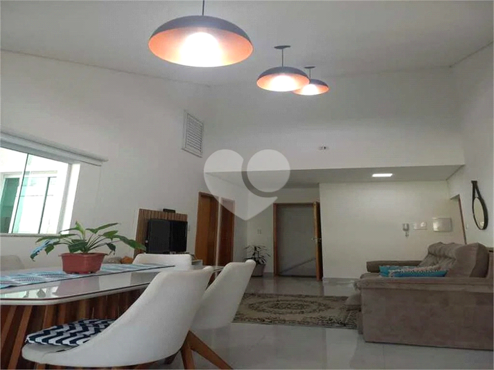 Foto REO1117470