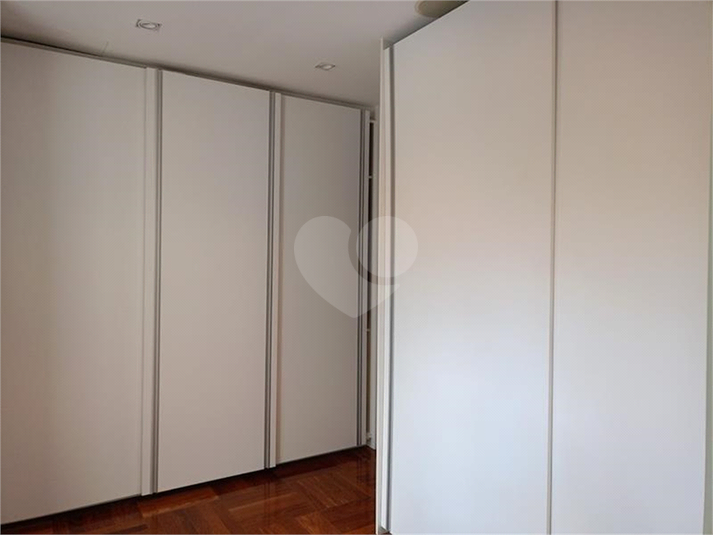 Foto REO1117474