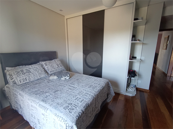 Foto REO1117475