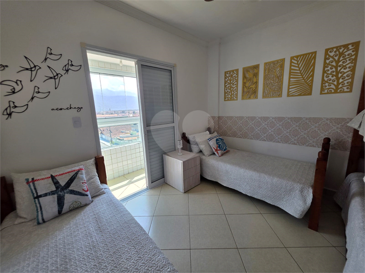 Foto REO1117477
